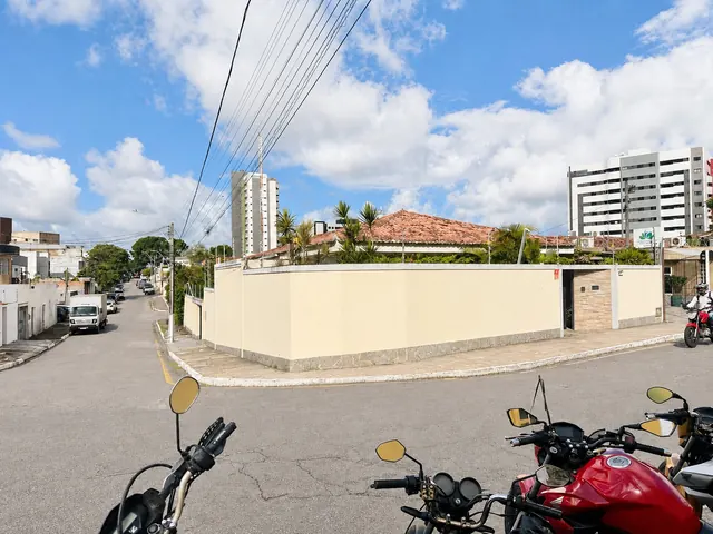 Esquina vista em frente ao UniCompra